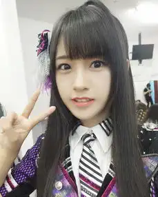 15岁中国姑娘苏杉杉被日媒赞4万年一遇的美女
