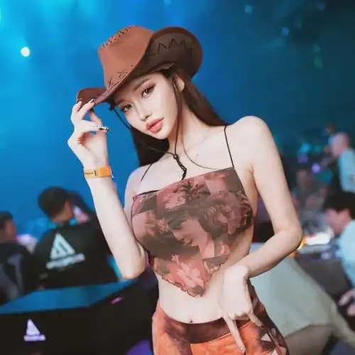 亚洲美女完美身材,又甜又辣