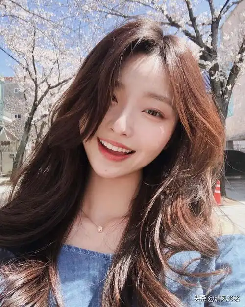 纤细身材颜值出众韩国人气网红模特knhs2美照赏