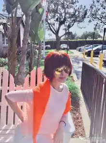 69岁潘迎紫近照,皮肤嫩滑像少女,容颜不老像吃了防腐剂