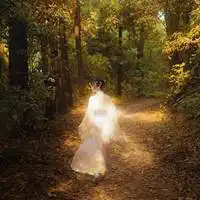 树林里的图片头像女生气质微信头像图片大全