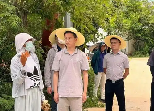 搬砖男孩林万东高考713分的他,被嘲考上清华也没用,如今怎样