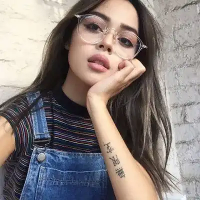 2018qq头像欧美女生俏皮可爱图片速战速决总好过暧昧不清