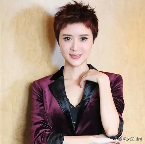 四五十岁的女人,切忌选这2种发型,另外3个更洋气,减龄有气质