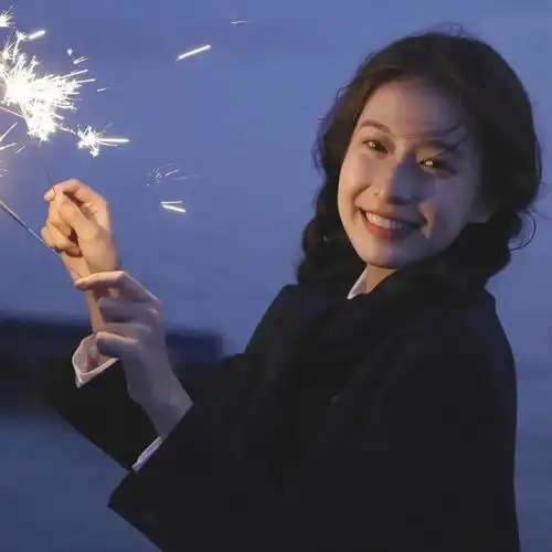 女生头像自由的风在森林里捉迷藏腾讯新闻