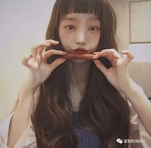 二次元刘海看一下