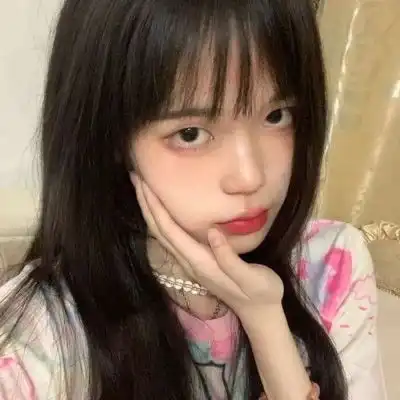 网易云热评有一次,我在栏杆上趴着戳了下对象的脸,然后她调皮的