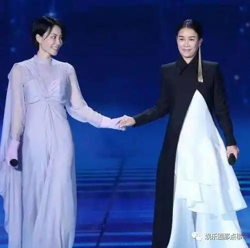 王菲12岁女儿与那英11岁女儿,只相差一岁,对比满是差距