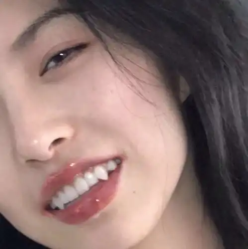 头像丨路要朝前走人往未来看