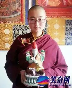才真旺姆出家前照片真名美女大学生出家原因