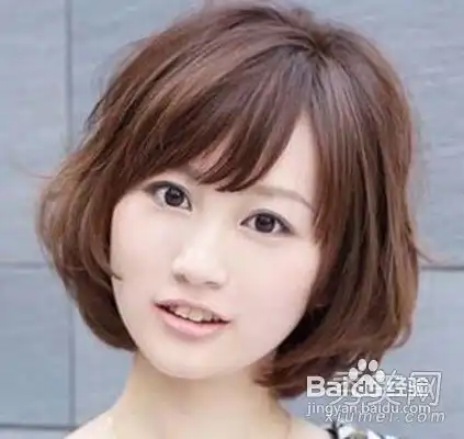 圆脸女生发型设计,短发修饰完美脸型