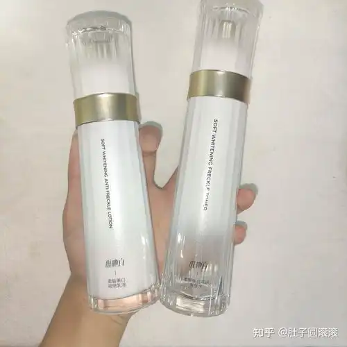 可以推荐一些适合20岁女大学生的水乳套装吗