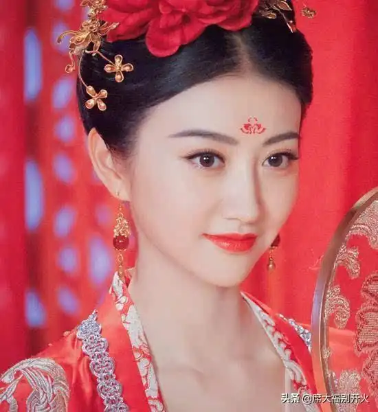 绿艳闲且静,红衣浅复深,古装红衣美女集,男人最心水这这一款