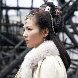 女装戴古装毛毛斗篷,刘亦菲灵动可爱,孙俪美得梦幻
