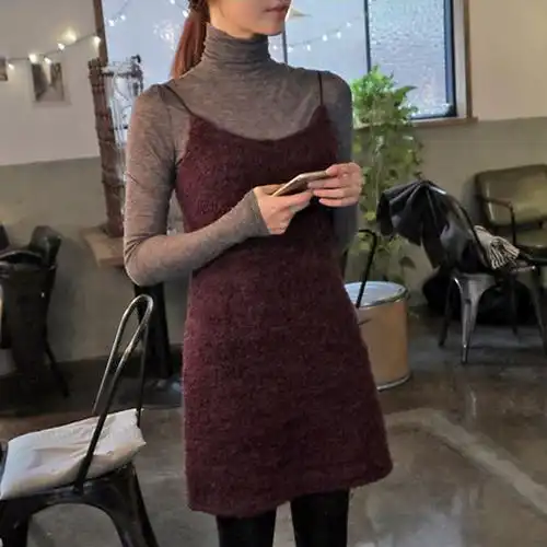 微胖女人更喜欢穿毛衣看看下图女人穿,瘦美的让人羡慕