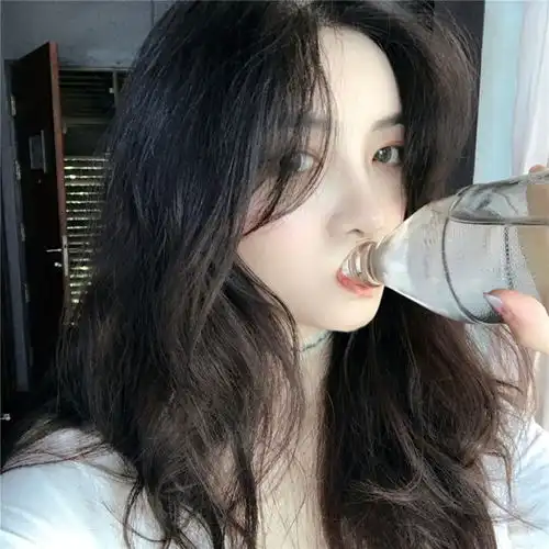 男人真正放不下一个女人,就会有这些表现,隐藏不了的