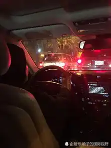 解禁瞬间沙特女性迫不及待午夜开车上路享受自由