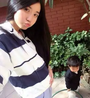 准妈妈美女硕士走红被指小三携子逼宫