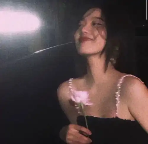 ins冷淡风女头