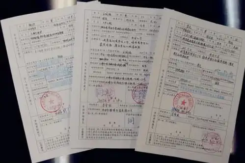 大学生jk制服毕业照,满屏大长腿引人羡慕,网友有伤风化