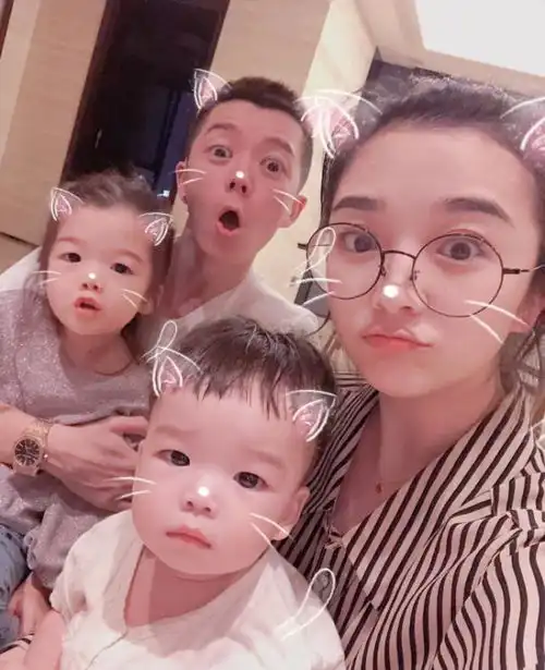5年婚姻,妻子替他生下一儿一女,他却称呼妻子为室友