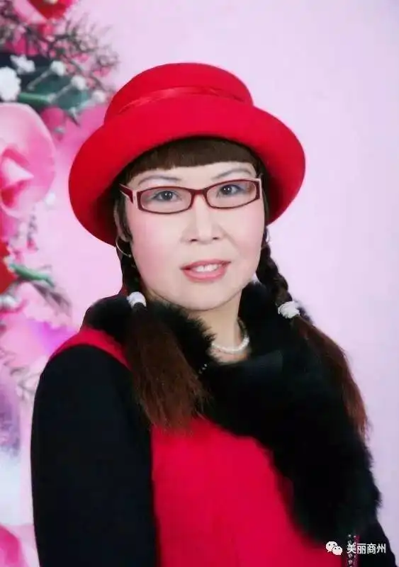 商州有位民间美女剪纸大师
