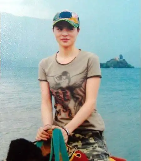 美女商人沦为阶下囚,依靠整容骗取17亿,只因无度挥霍被抓获
