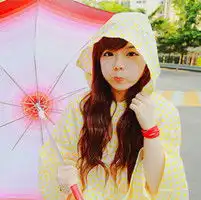 非常好看的女生qq头像北城别三生琥珀色