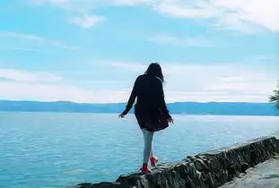 求真人好看女生背影图片
