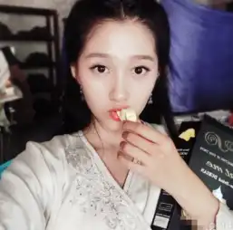 组图关晓彤变身西瓜美少女脖子以下都是腿