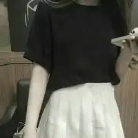 qq头像女生侧脸露锁骨上半身性感女生锁骨侧面头像