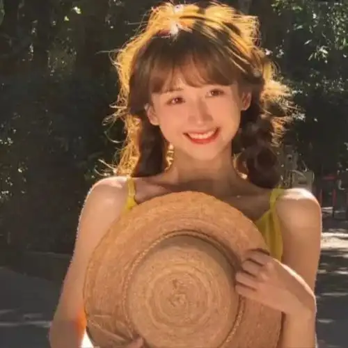 高级感温柔女生头像16
