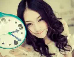 求此图女生姓名