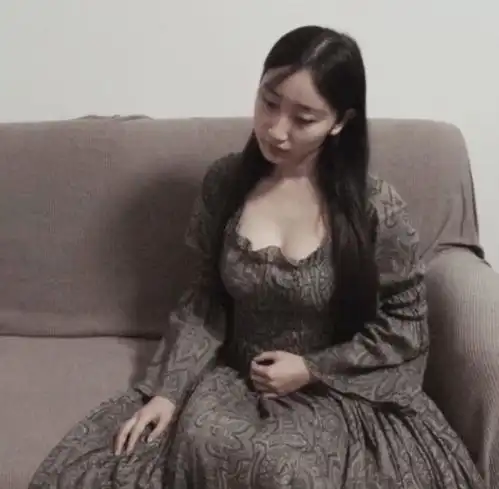 美女博士踩着4个男人上位引争议揭开了学术圈最肮脏的一幕..