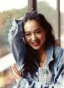 钟丽缇生日前叹不能永远18岁戴皇冠嘟嘴依然很少女心