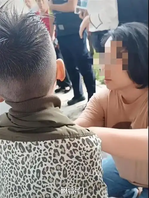 河南一女性携两子跳河,知情人爆料事件起因,年轻妈妈太糊涂