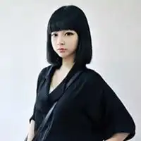 性感吸烟图片女大陆微信头像图片大全