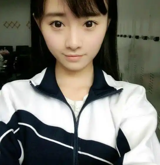 鞠婧祎卸妆照被疯传,离开了百万修图之后,她竟然长这副模样