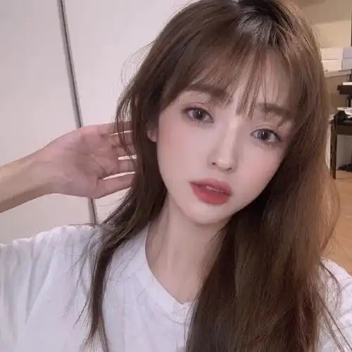 女生头像我喜欢安于现状,也喜欢来日可期