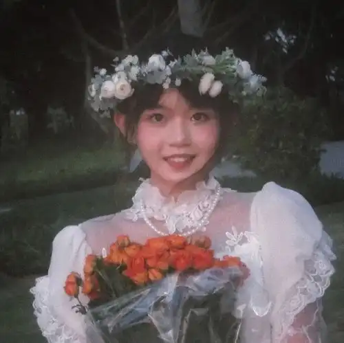 冷淡风女头像至死不渝的友情不逊于任何一份爱情