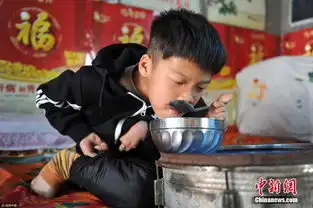 11岁脑瘫男孩靠脚生活愿望上美术学校