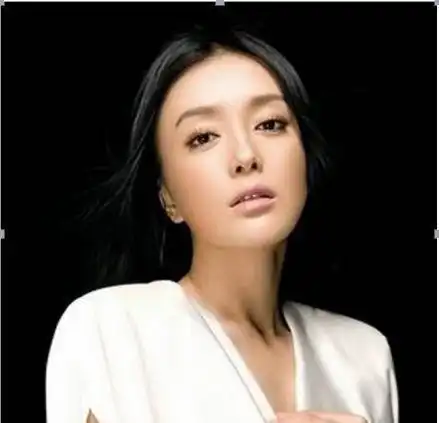 女人年纪越大,越适合剪短发装嫩,尤其是这3种女人