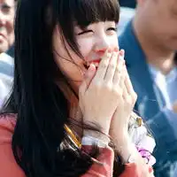 女生头像笑容我只想每天都能过的快乐一点