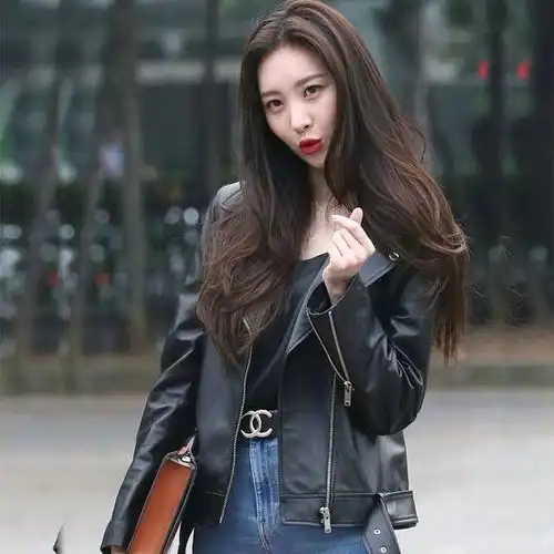 李宣美当穿搭博主了腿精女孩的在线教学,腿长怎样穿才会更好看
