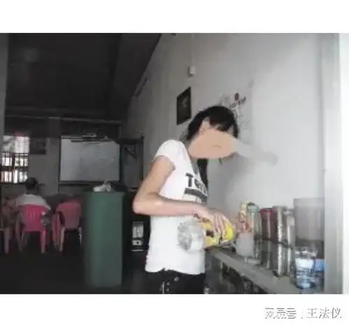 13岁女孩因缺爱与多男子上床,母亲还要求与一男子订婚,全部被抓
