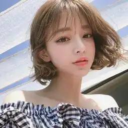 短发清新女头像