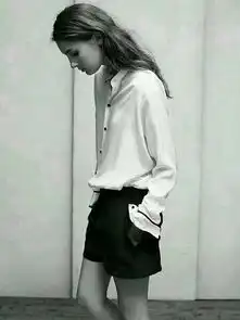 欧美沧桑背影女生头像