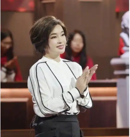 长相倾国却没生育的女星,张曼玉许晴上榜,而她4段婚姻仍无子