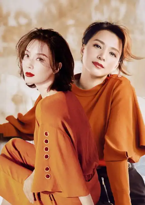 董卿陈数同框朗读者,网友这才是有气质的不老女神