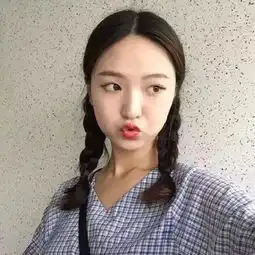 qq头像女生咬唇女生头像qq头像大全qq志乐园